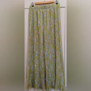 Zara Green Floral Pleated Wide Legged Pants sz LG.. Boho, Hippy, Cottagecore